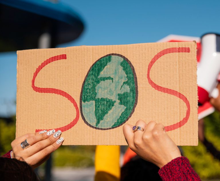 Los efectos del cambio climático en el bienestar psicológico de las personas